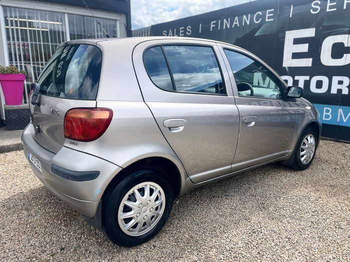 Toyota Yaris 2005