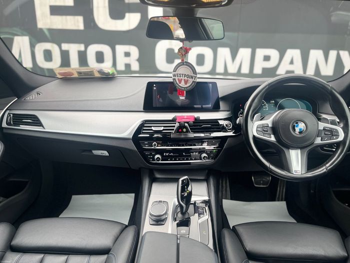 BMW 5 Series 2019