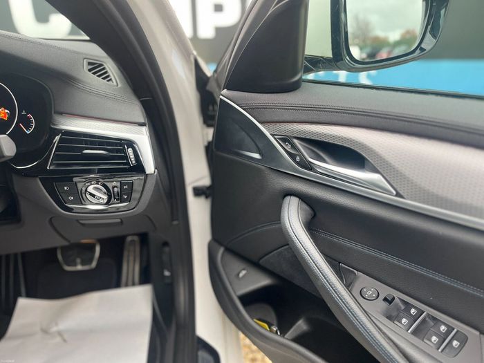 BMW 5 Series 2019