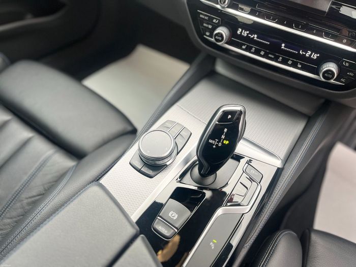 BMW 5 Series 2019