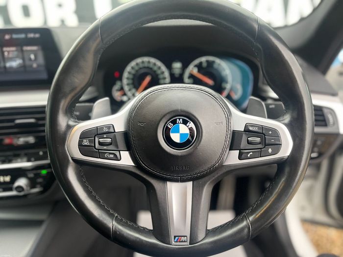 BMW 5 Series 2019