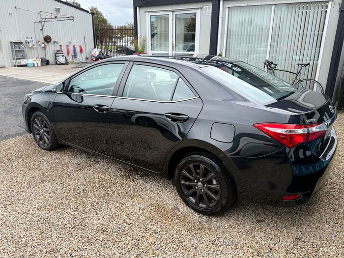 Toyota Corolla 2015