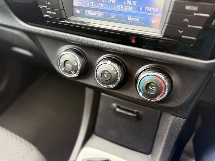 Toyota Corolla 2015