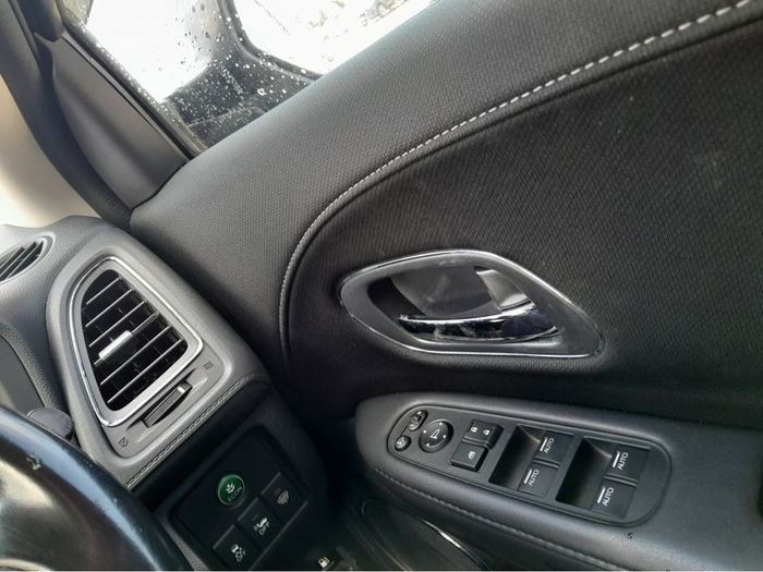 Honda Vezel 2015