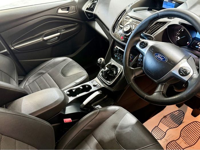 Ford Kuga 2014