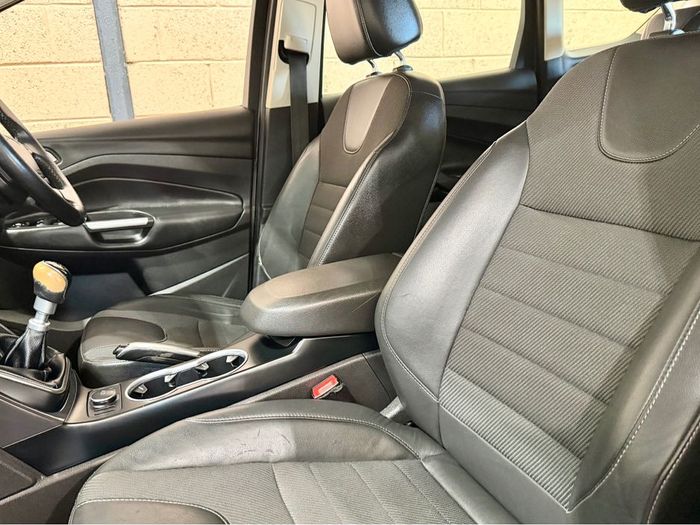 Ford Kuga 2014