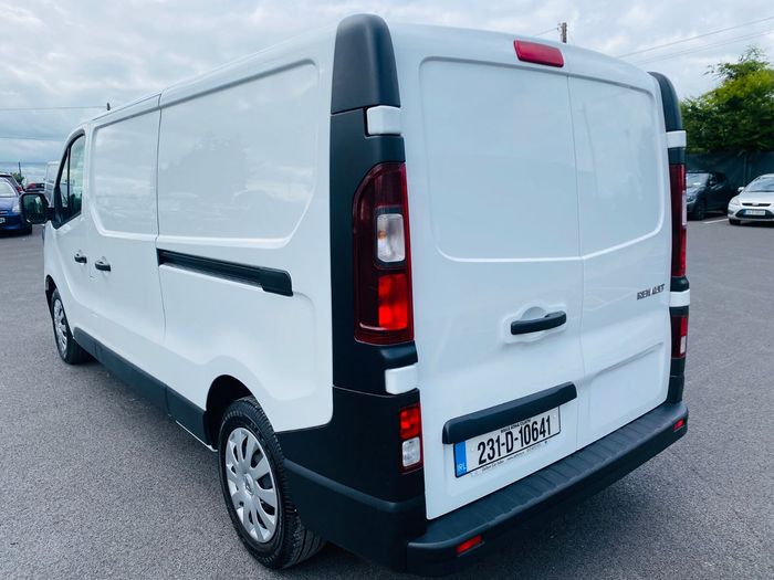 Renault Trafic 2023
