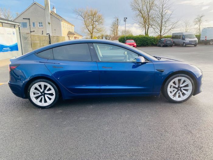 Tesla Model 3 2021
