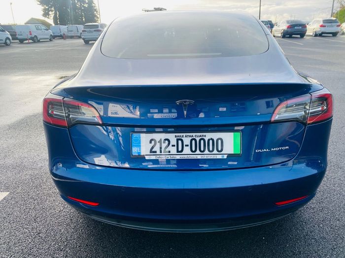 Tesla Model 3 2021