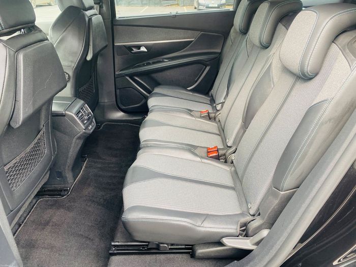 Peugeot 5008 2022