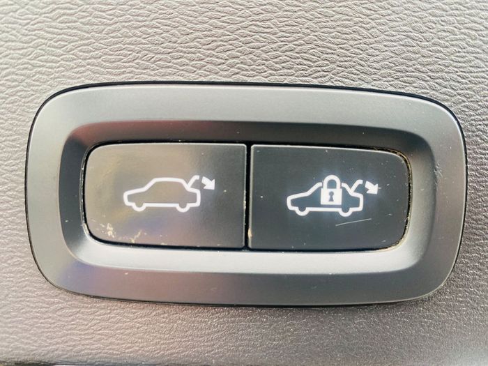 Volvo XC40 2023