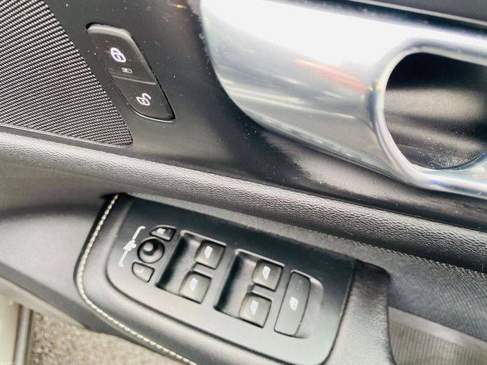 Volvo V60 2022
