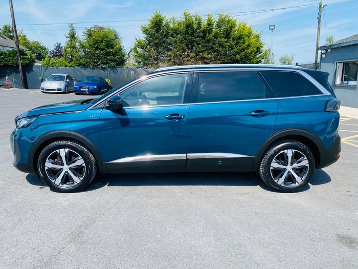Peugeot 5008 2022