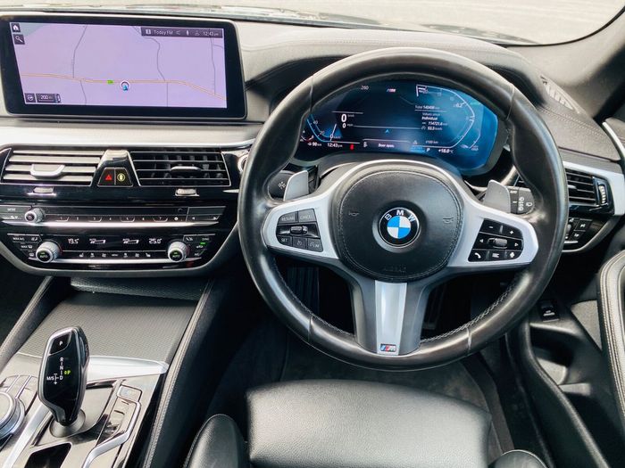 BMW 5 Series 2023
