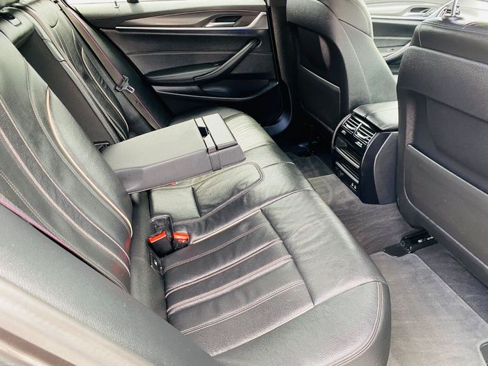 BMW 5 Series 2023