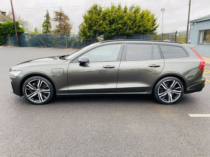 Volvo V60 2022