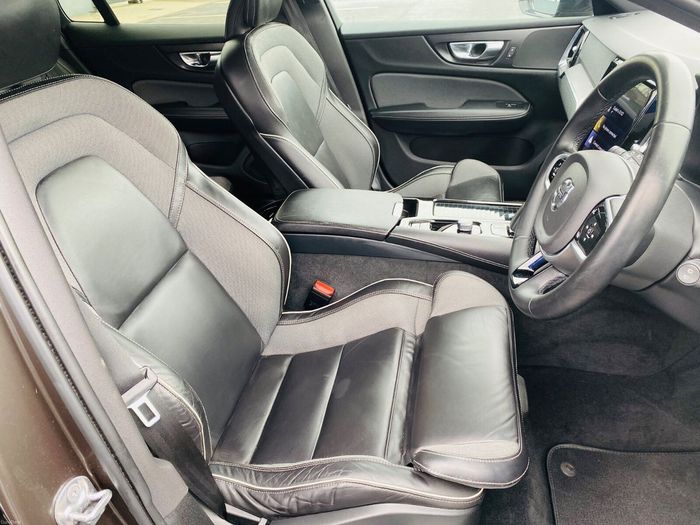 Volvo V60 2022