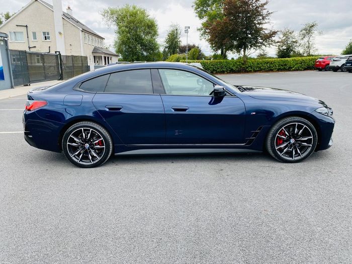 BMW i4 2023