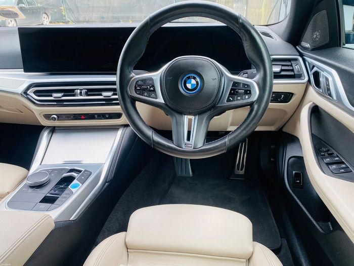 BMW i4 2023