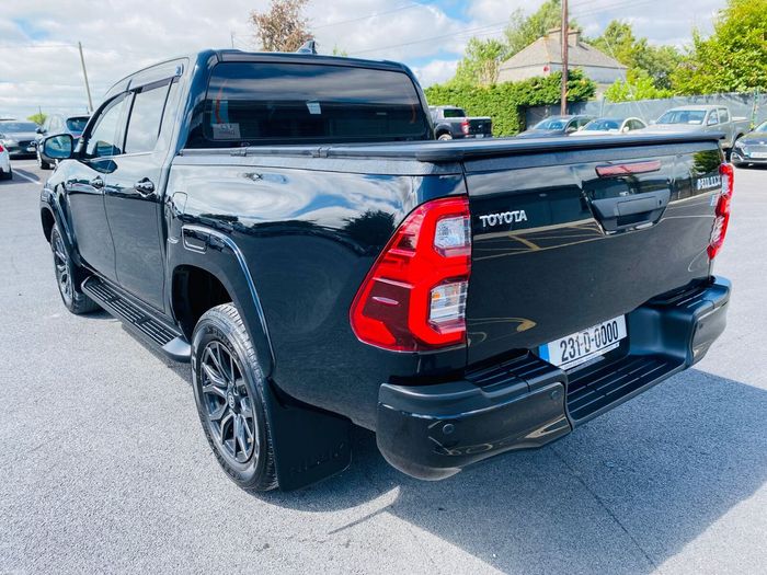Toyota HiLux 2023