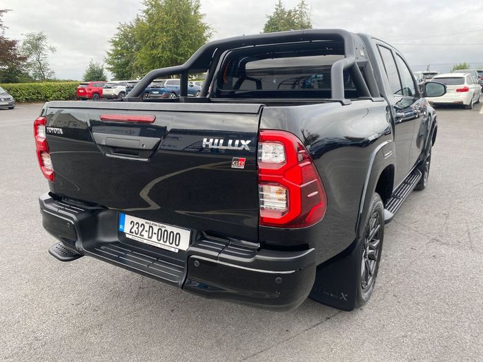 Toyota HiLux 2023