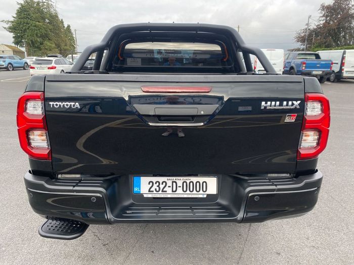 Toyota HiLux 2023