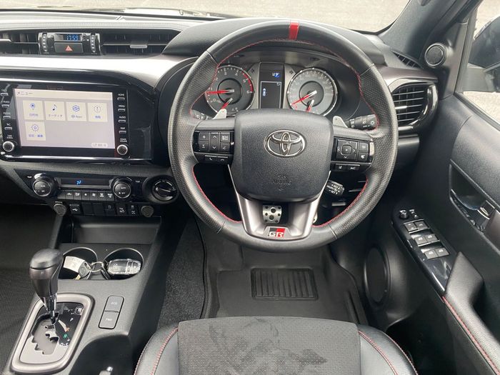 Toyota HiLux 2023