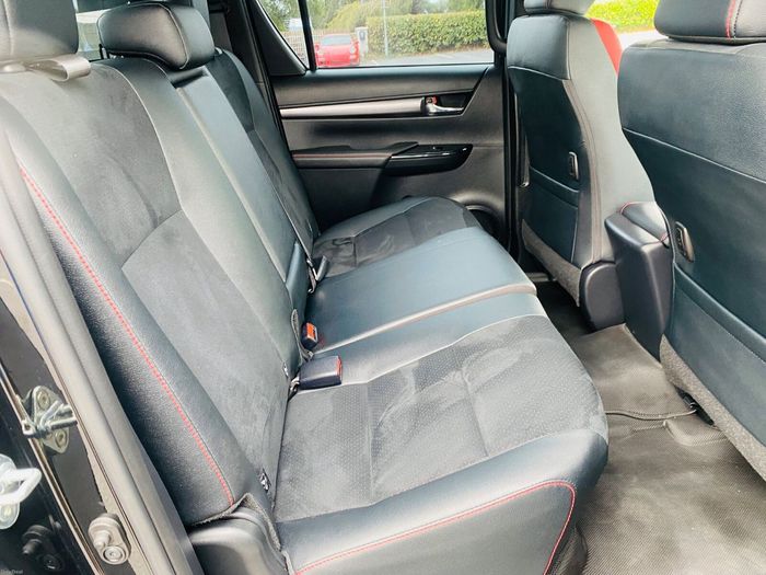 Toyota HiLux 2023