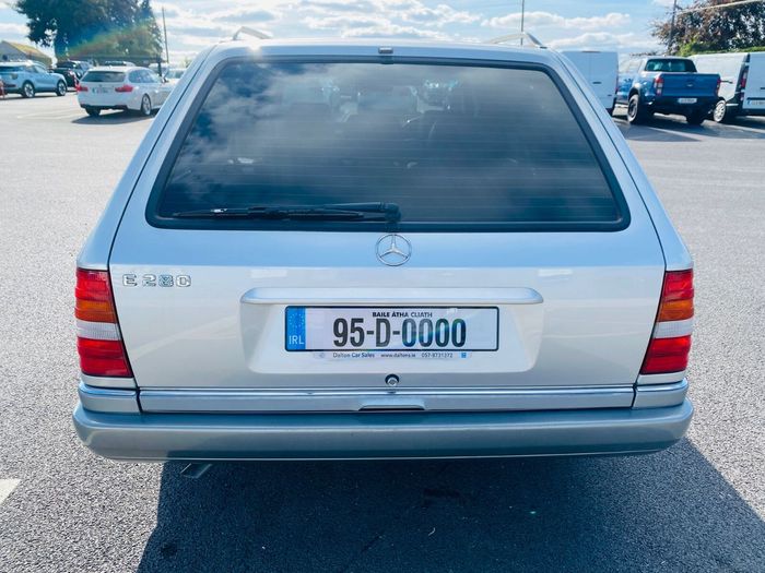 Mercedes-Benz E-Class 1995