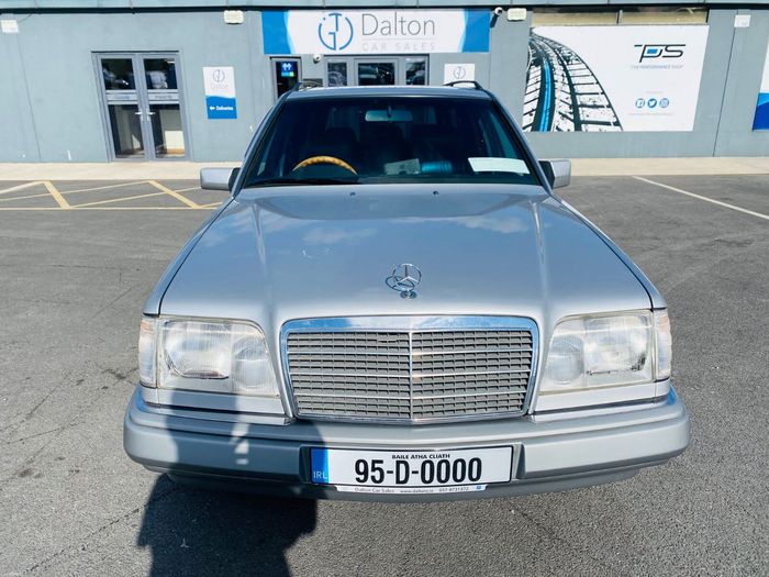 Mercedes-Benz E-Class 1995