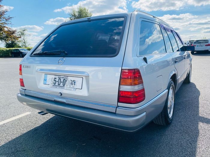 Mercedes-Benz E-Class 1995