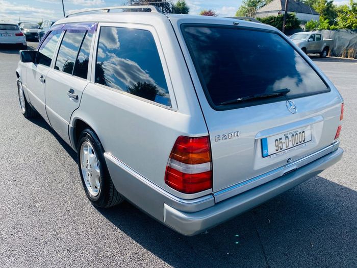 Mercedes-Benz E-Class 1995