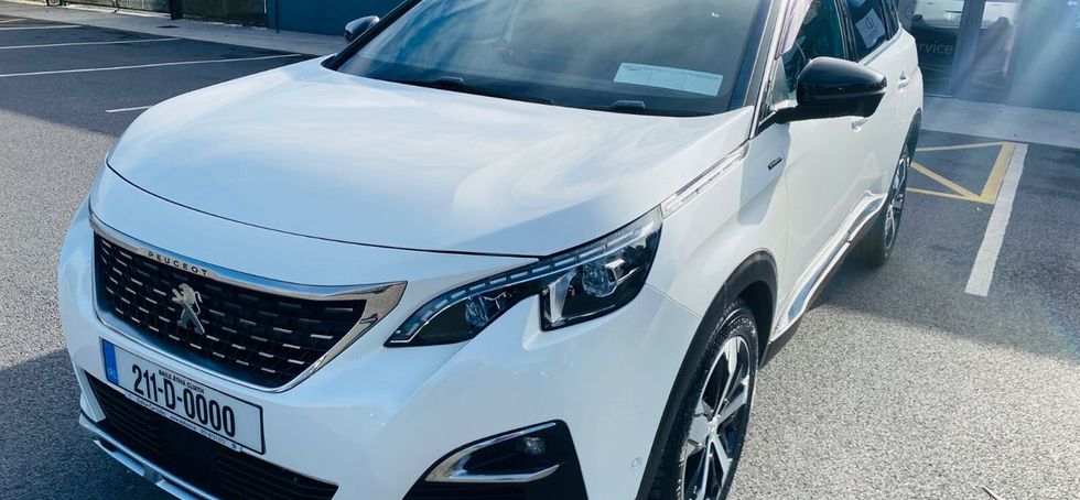 Peugeot 5008 2021