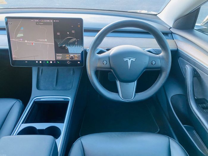 Tesla Model 3 2021