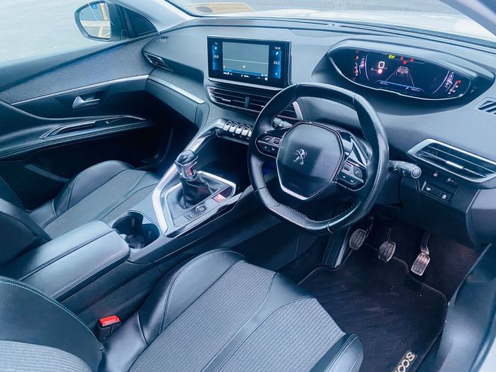 Peugeot 3008 2022