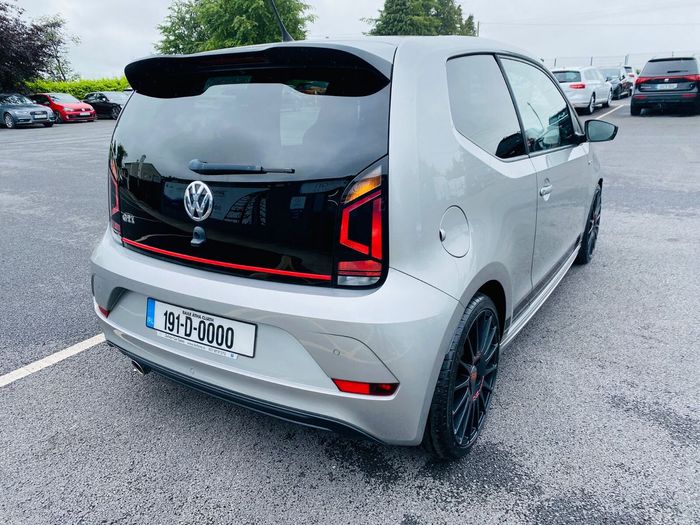 Volkswagen Up! 2019
