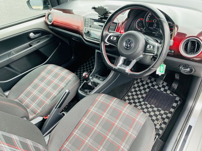 Volkswagen Up! 2019