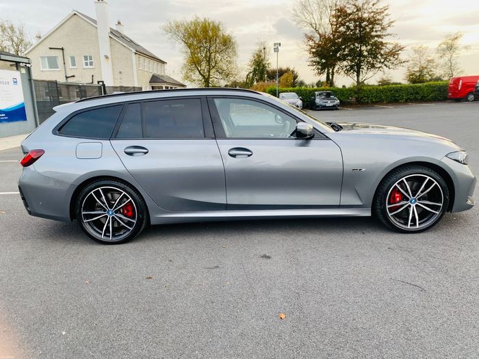 BMW 3 Series 2023