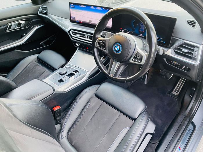 BMW 3 Series 2023