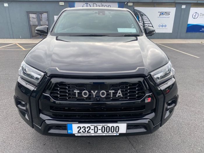 Toyota HiLux 2023