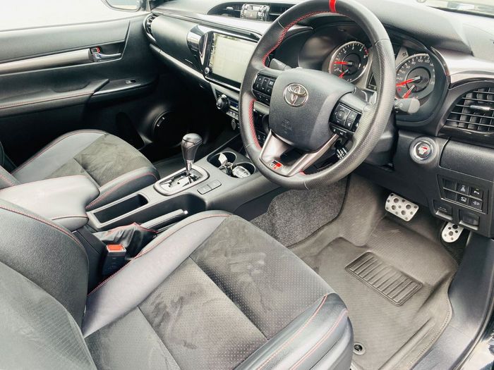 Toyota HiLux 2023