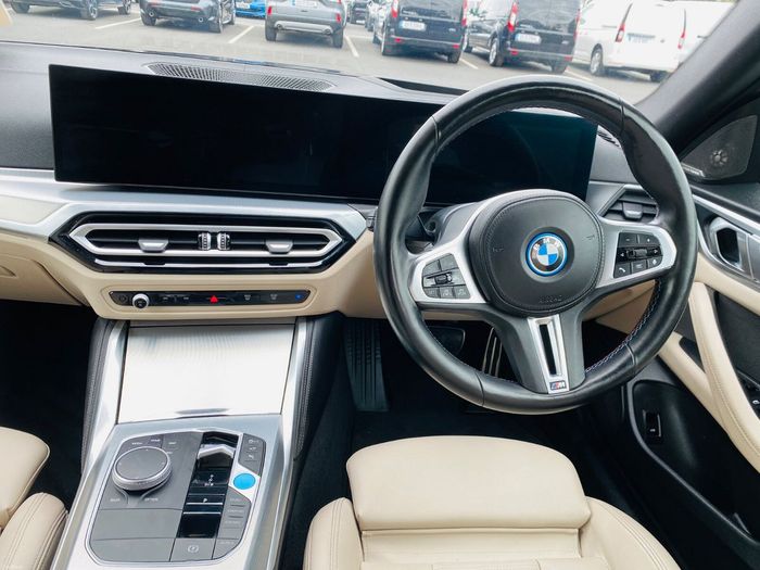 BMW i4 2023