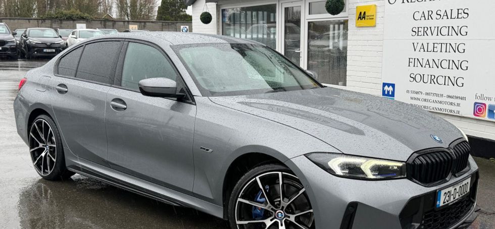 BMW 3 Series 2023
