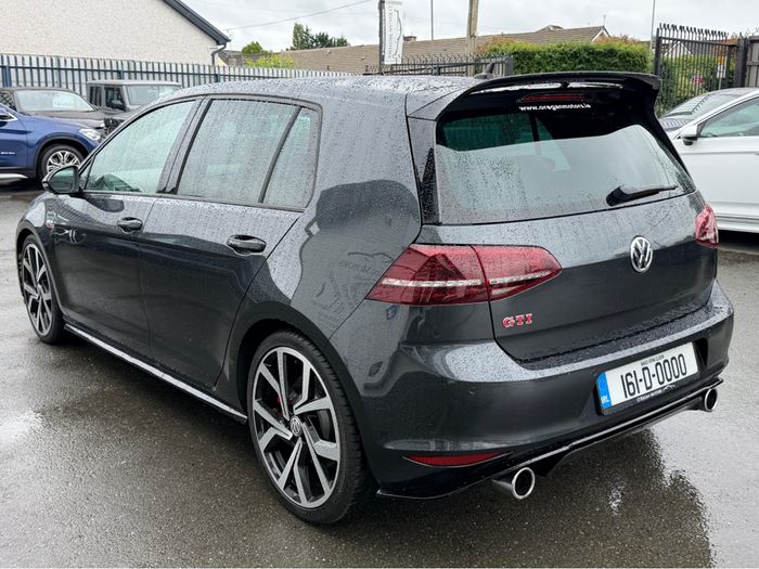 Volkswagen Golf 2016