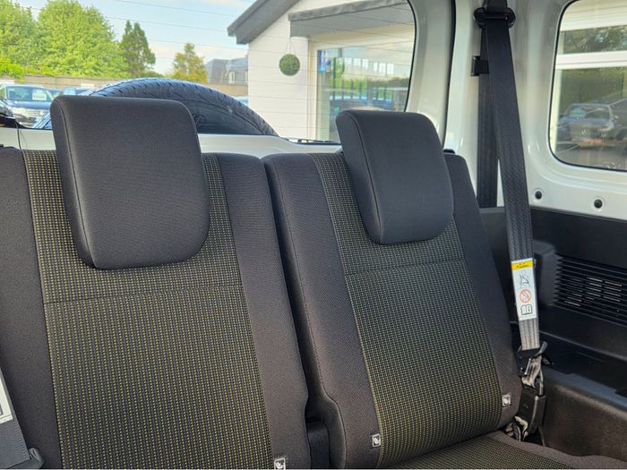 Suzuki Jimny 2023