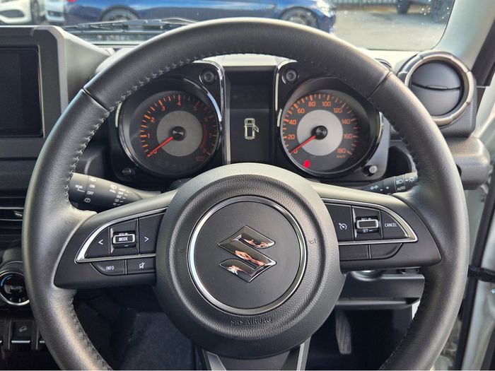 Suzuki Jimny 2023