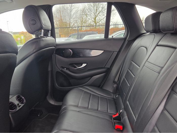 Mercedes-Benz GLC-Class 2019