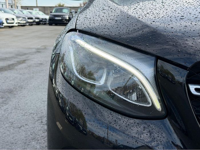 Mercedes-Benz GLC-Class 2019