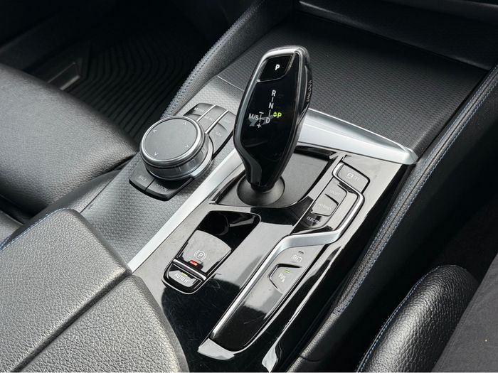 BMW 5 Series 2023