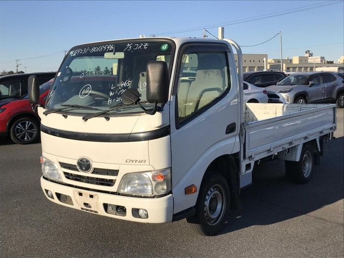 Toyota Dyna 2015